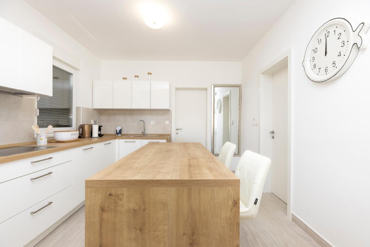 Apartments Tony Mali Losinj Bagian luar foto