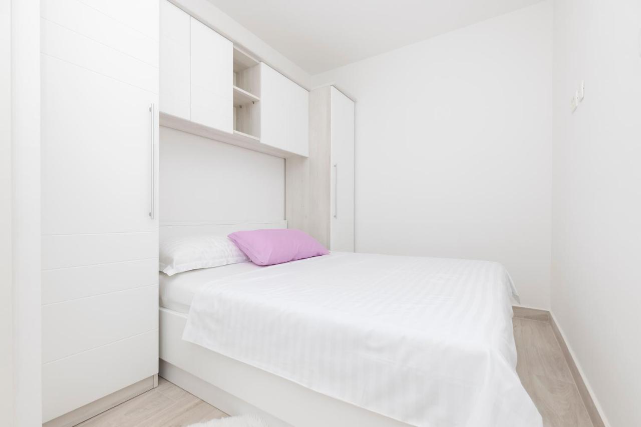 Apartments Tony Mali Losinj Bagian luar foto
